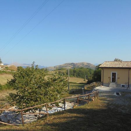 Azienda Agrituristica La Casetta Del Pollino Mormanno Exteriér fotografie